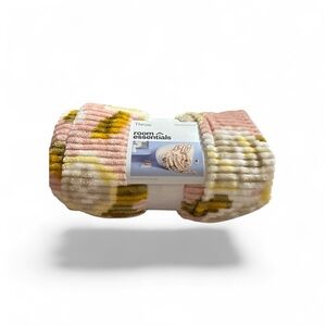 Room Essentials Soft Pink and Yellow Throw